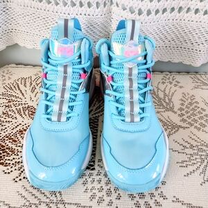 NWOT Basketball Style Sneakers, Size 7.5 (38)